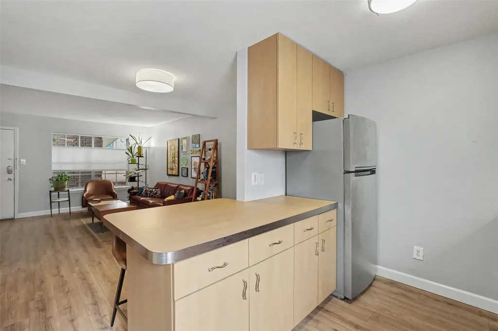 300 Crockett Street Austin TX 78704