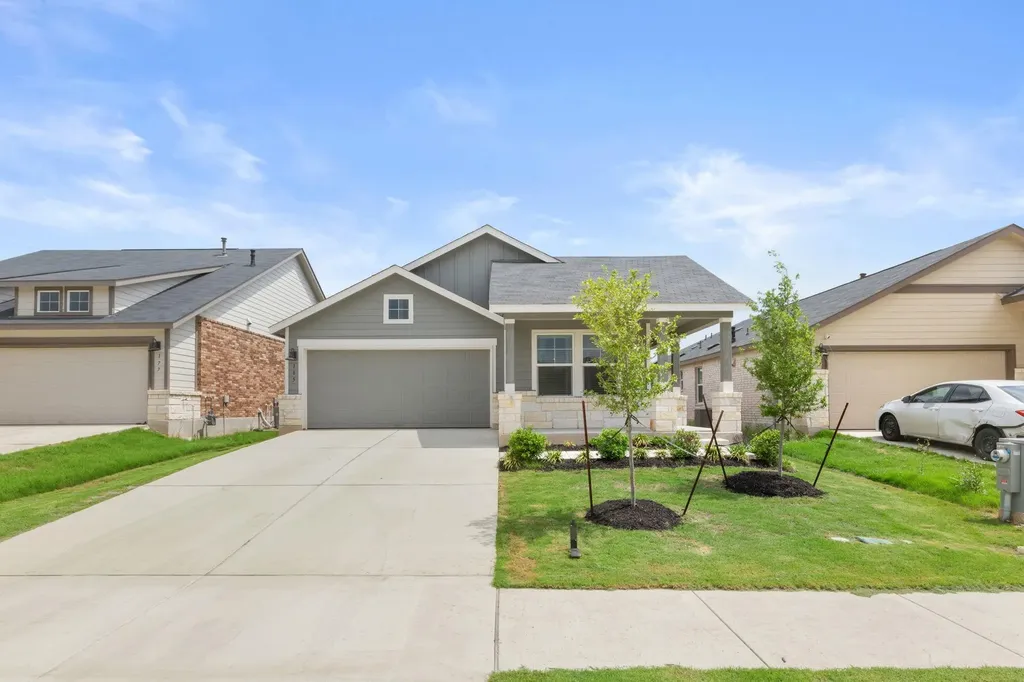 185 Sormonne Loop Kyle TX 78640