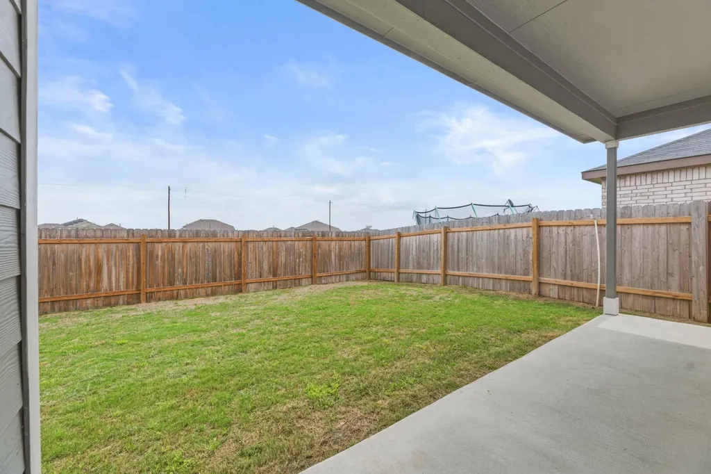 185 Sormonne Loop Kyle TX 78640