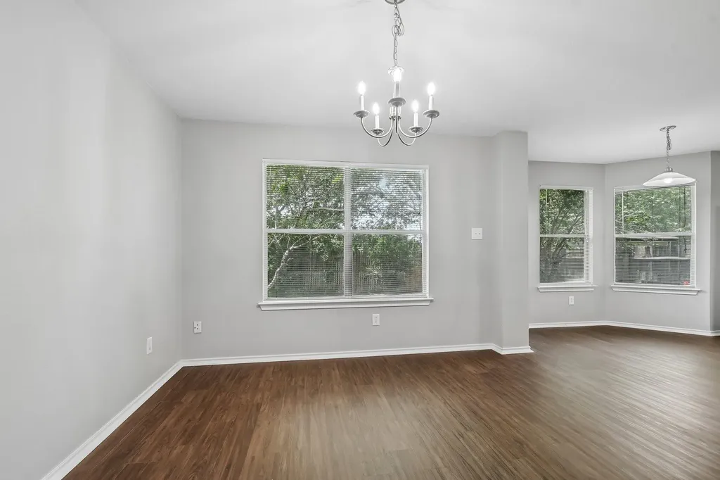 610 Lavaca Loop Elgin TX 78621