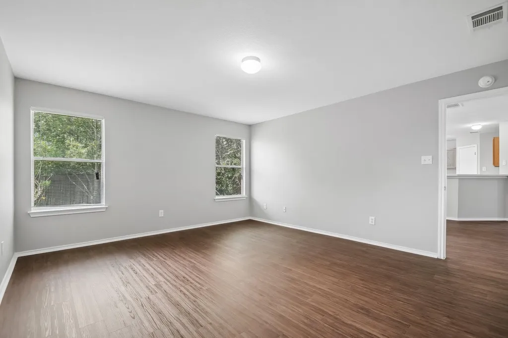 610 Lavaca Loop Elgin TX 78621