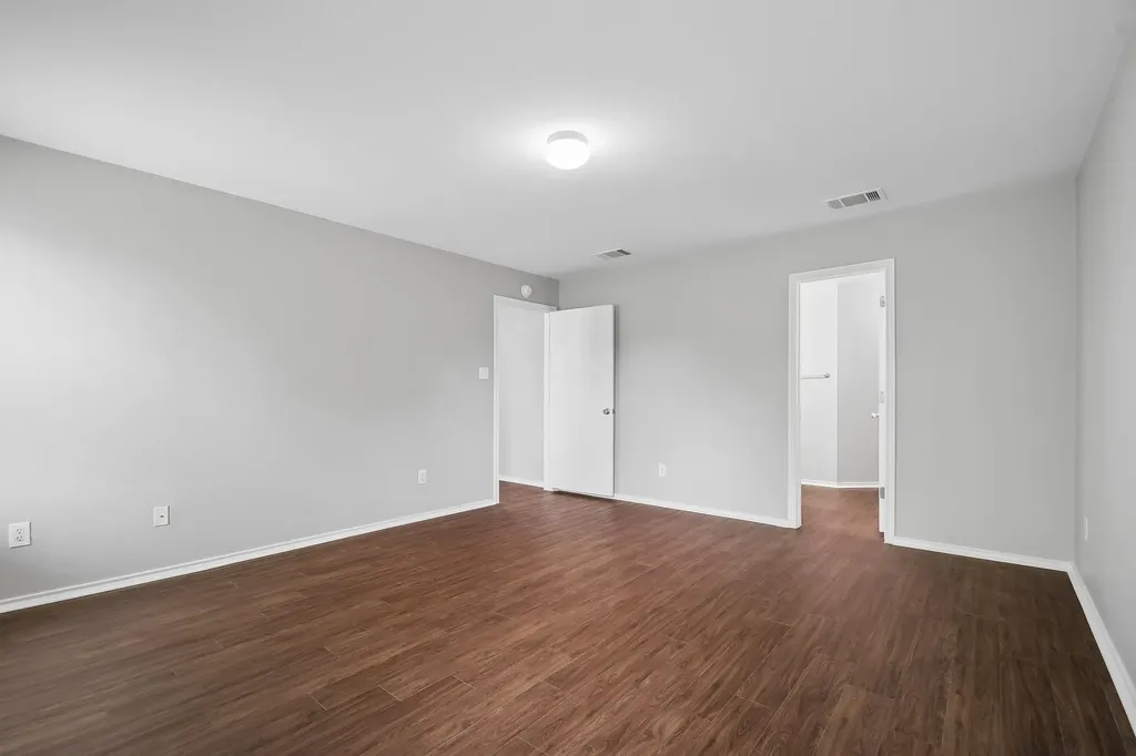610 Lavaca Loop Elgin TX 78621