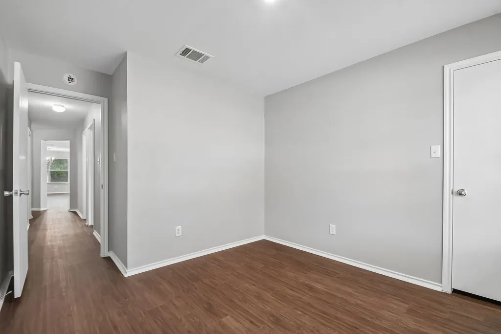 610 Lavaca Loop Elgin TX 78621