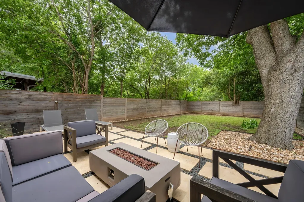 1409 Alegria Road Austin TX 78757