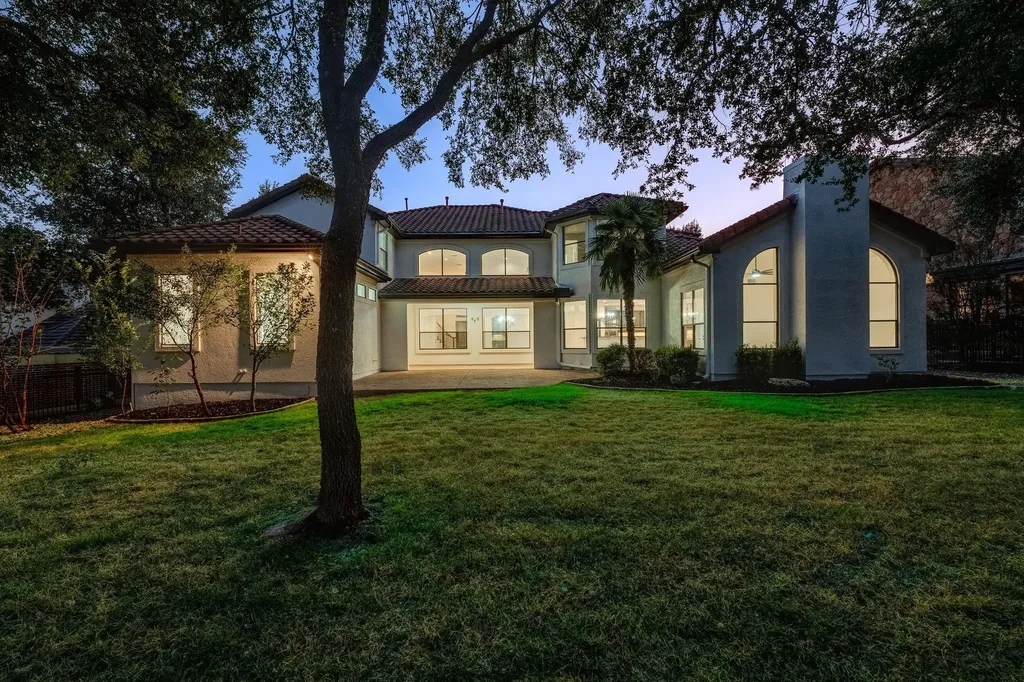 11516 Eagles Glen Drive Austin TX 78732