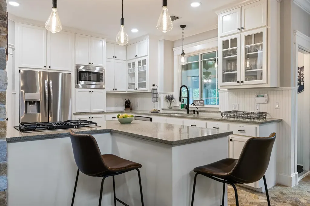 223 Twidwell Dripping Springs TX 78620