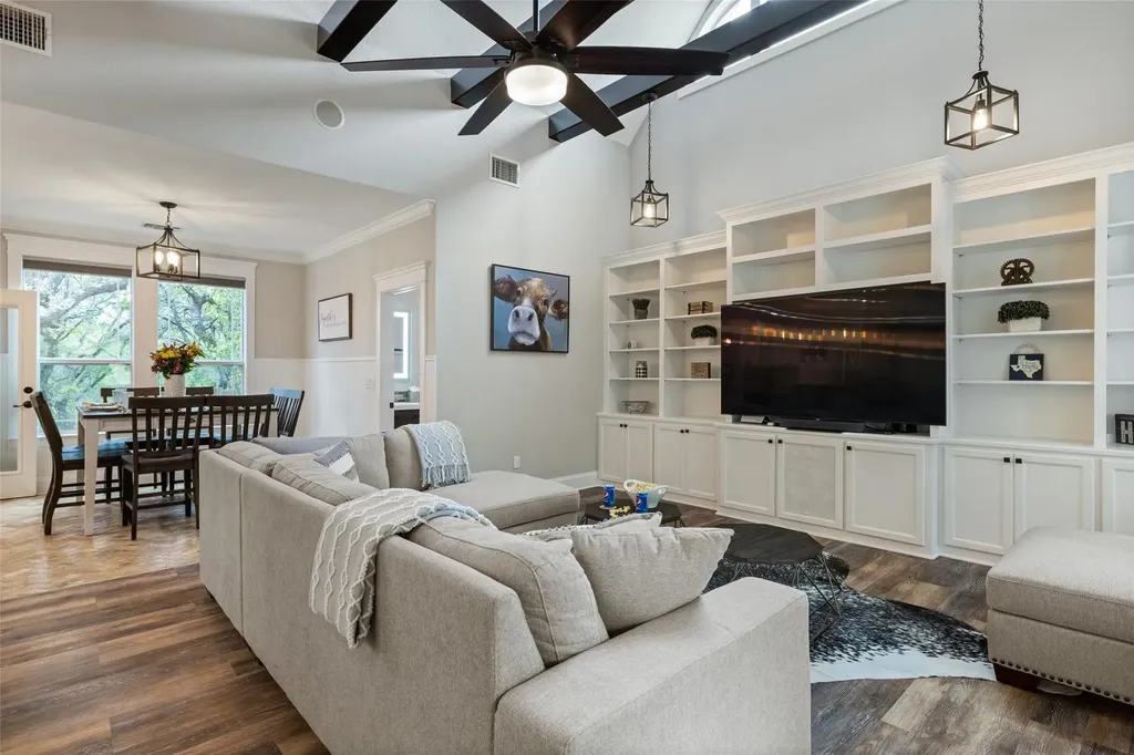223 Twidwell Dripping Springs TX 78620