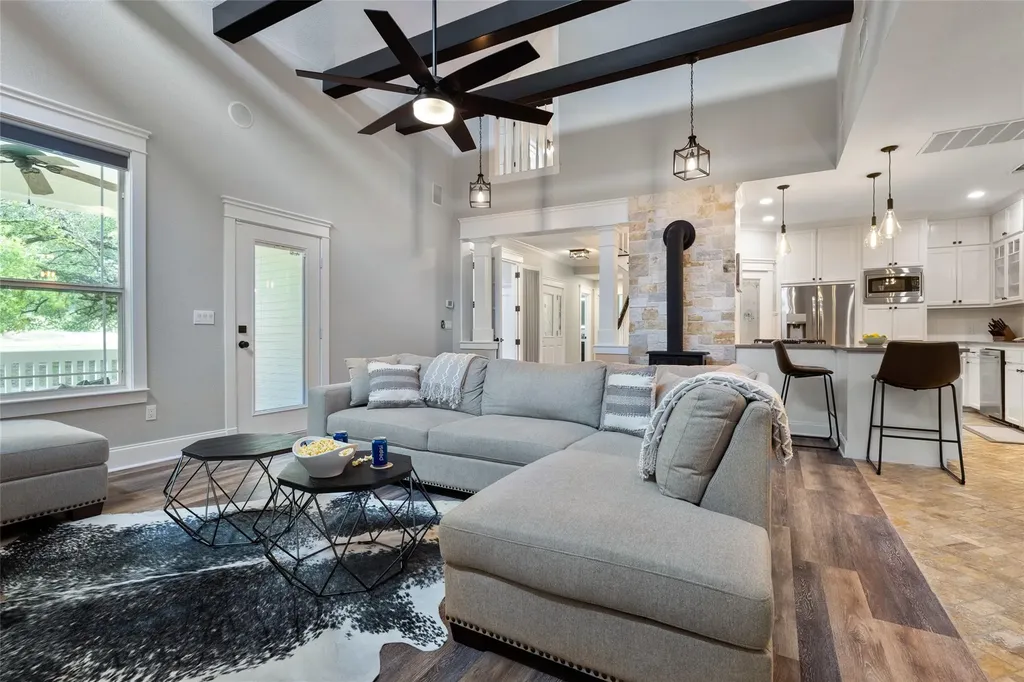223 Twidwell Dripping Springs TX 78620