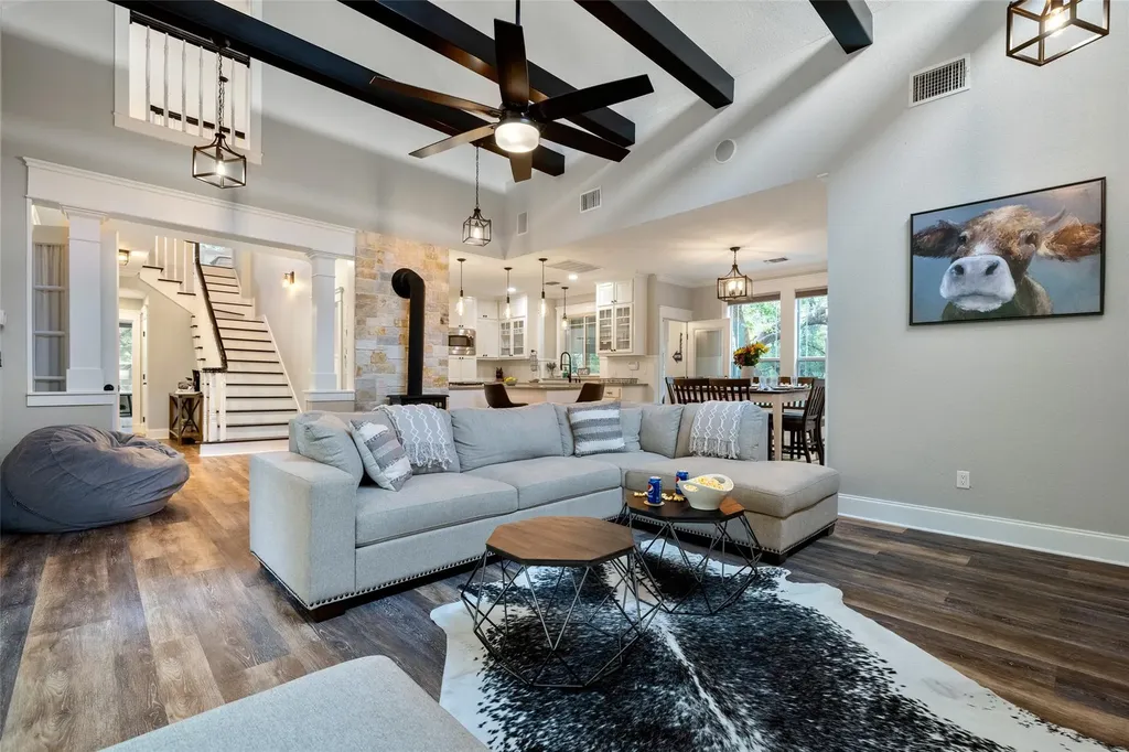 223 Twidwell Dripping Springs TX 78620