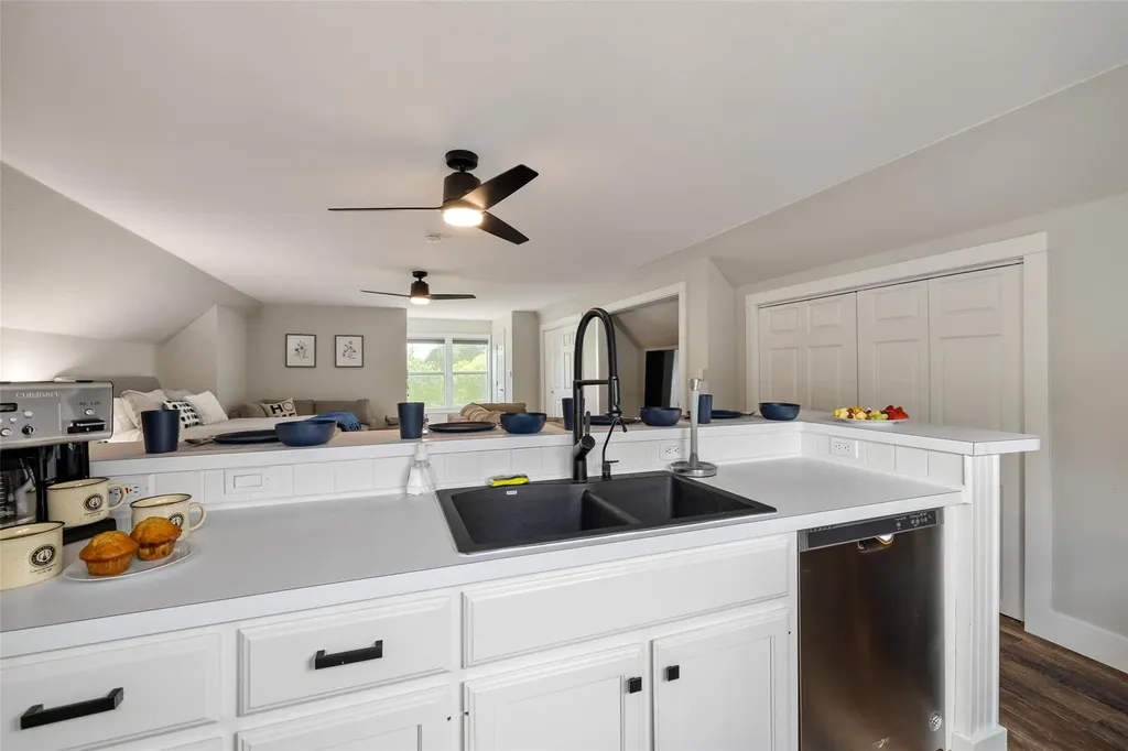 223 Twidwell Dripping Springs TX 78620
