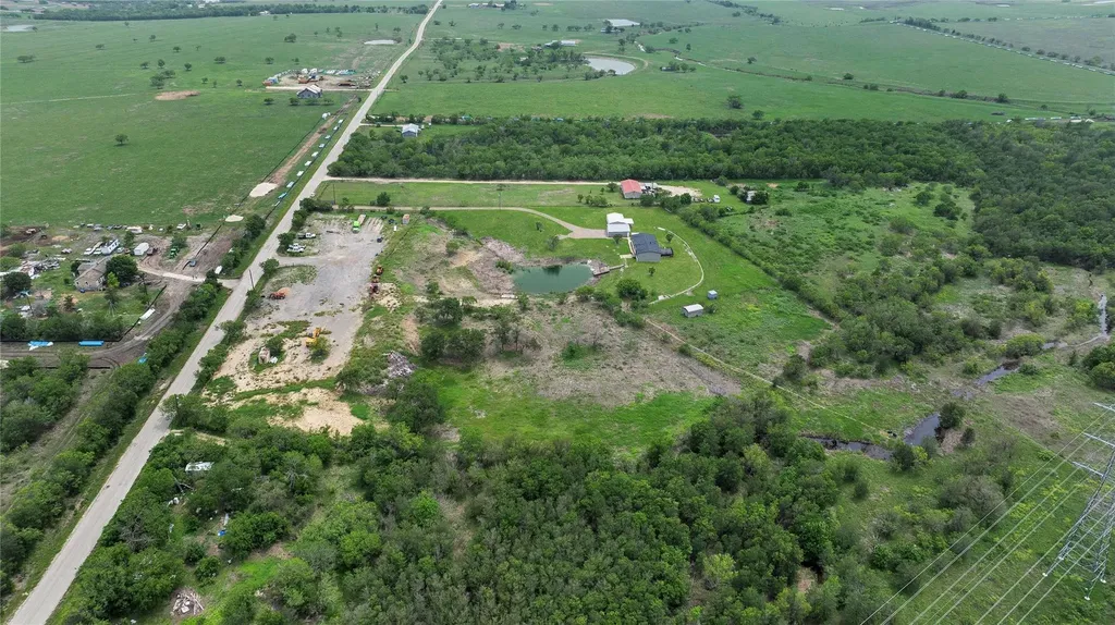 480 Holz Road Niederwald TX 78640