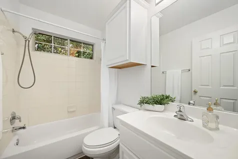 10713 Chippenhook Court Austin TX 78748