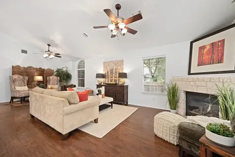 10713 Chippenhook Court Austin TX 78748