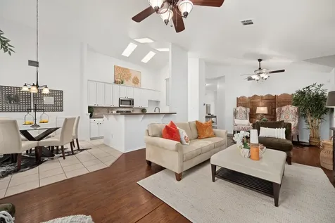 10713 Chippenhook Court Austin TX 78748