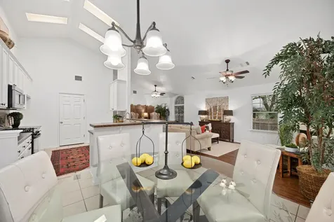 10713 Chippenhook Court Austin TX 78748