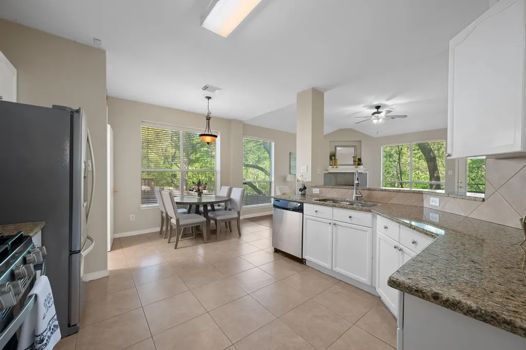 2054 Kimbrook Drive Round Rock TX 78681