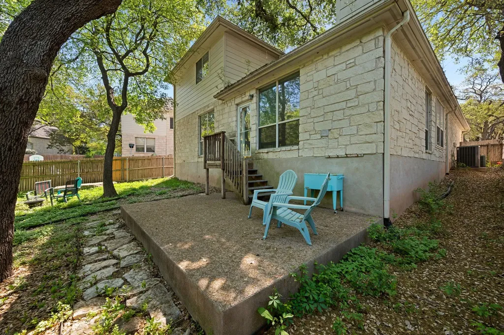 2054 Kimbrook Drive Round Rock TX 78681