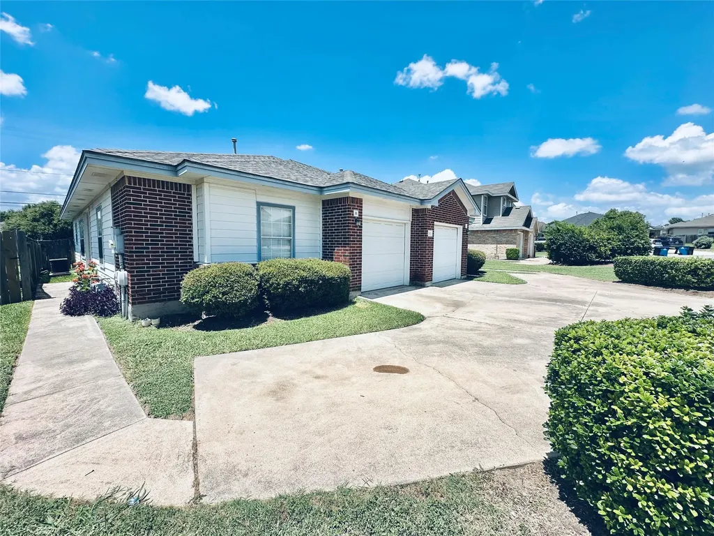 2873 Southampton Way Round Rock TX 78664
