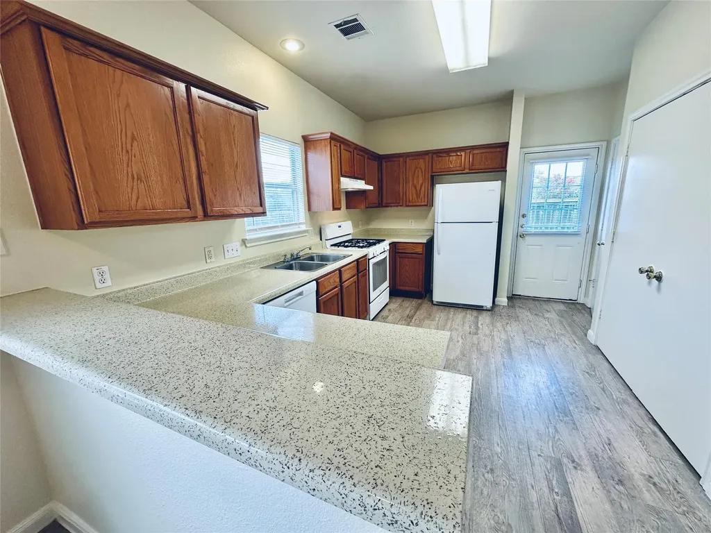 2873 Southampton Way Round Rock TX 78664