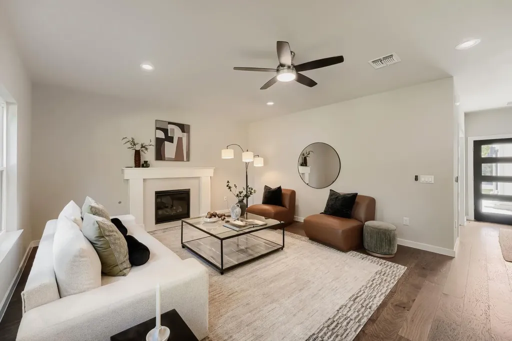 8012 Gault Street Austin TX 78757