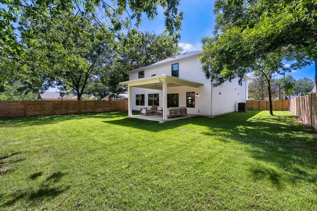 8012 Gault Street Austin TX 78757