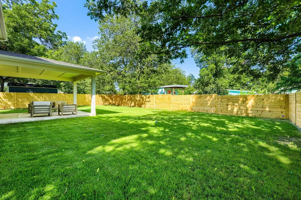8012 Gault Street Austin TX 78757
