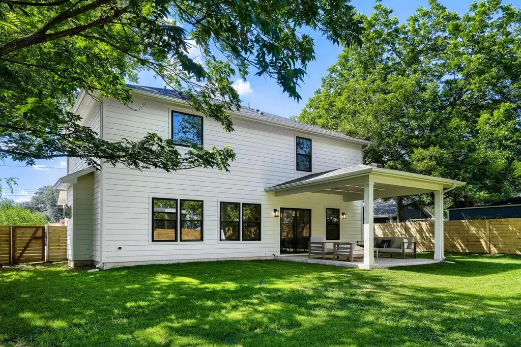 8012 Gault Street Austin TX 78757