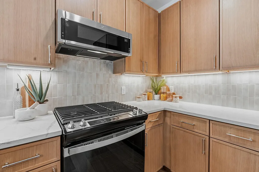 1157 Nickols Avenue Austin TX 78721