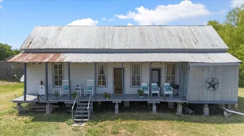 3848 S Highway 304 Rosanky TX 78953