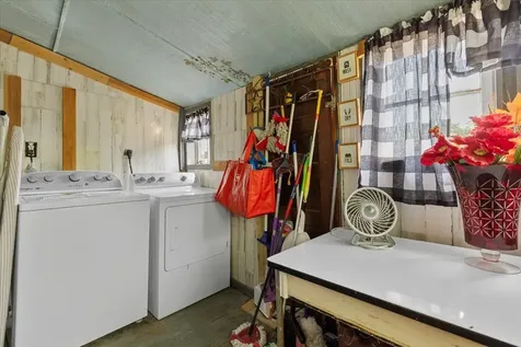3848 S Highway 304 Rosanky TX 78953