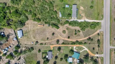 3848 S Highway 304 Rosanky TX 78953