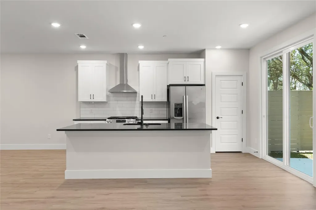 5510 Mobeetie Loop Bee Cave TX 78738