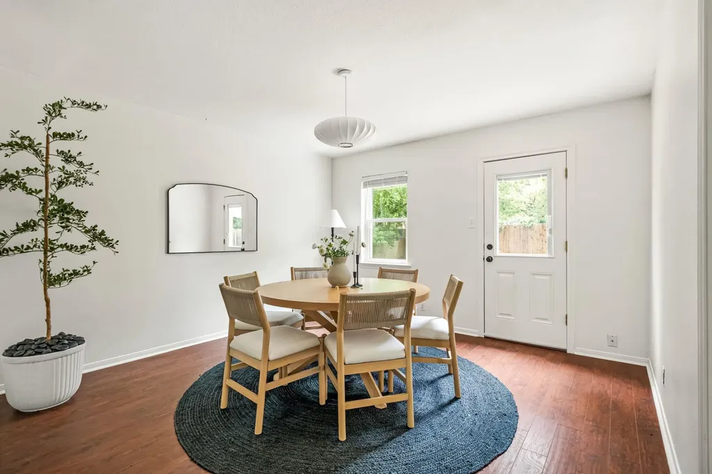 304 Clearsky Circle Austin TX 78745