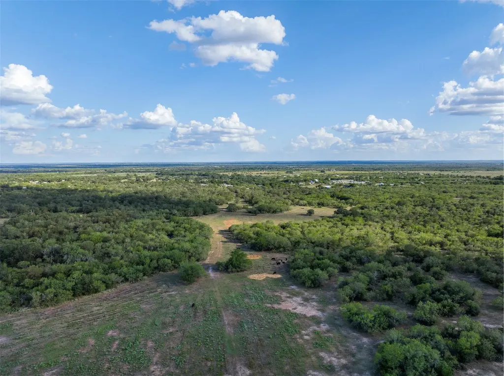 399 Seals Creek Road Lockhart TX 78644