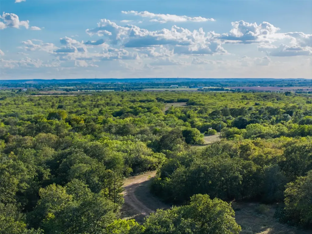 399 Seals Creek Road Lockhart TX 78644