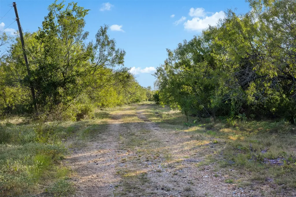 399 Seals Creek Road Lockhart TX 78644