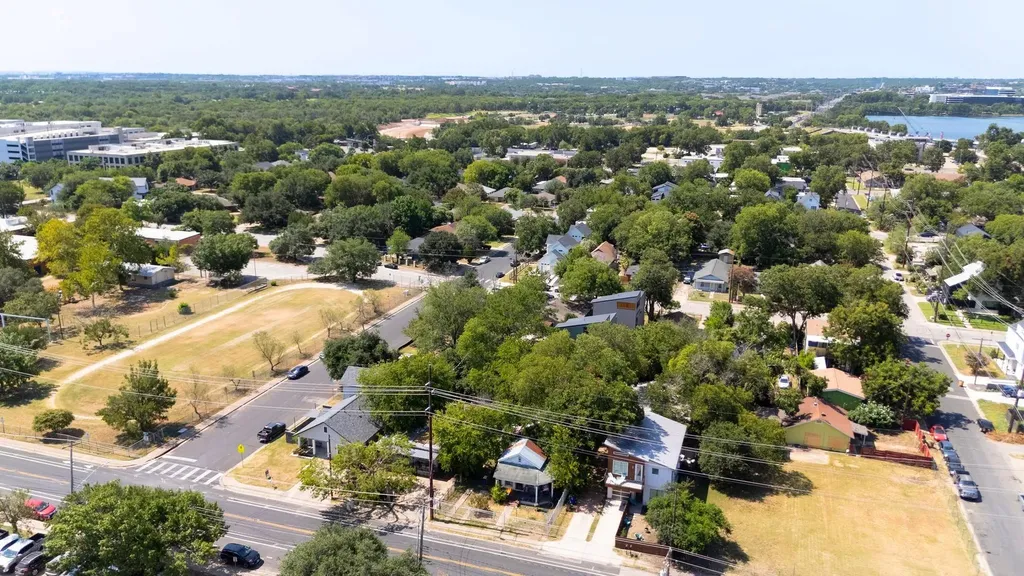 2907 E 5th Street Austin TX 78702