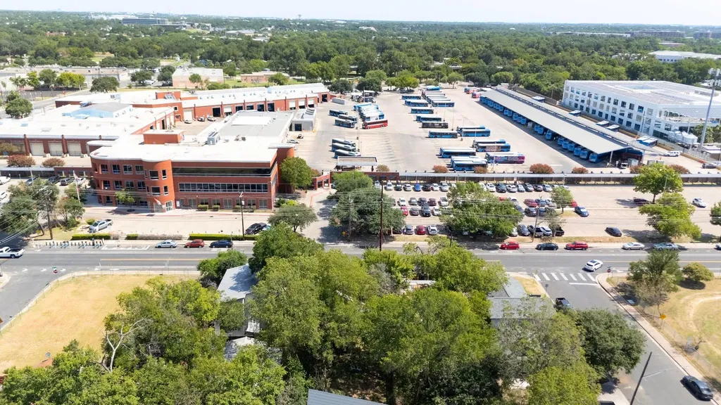 2907 E 5th Street Austin TX 78702