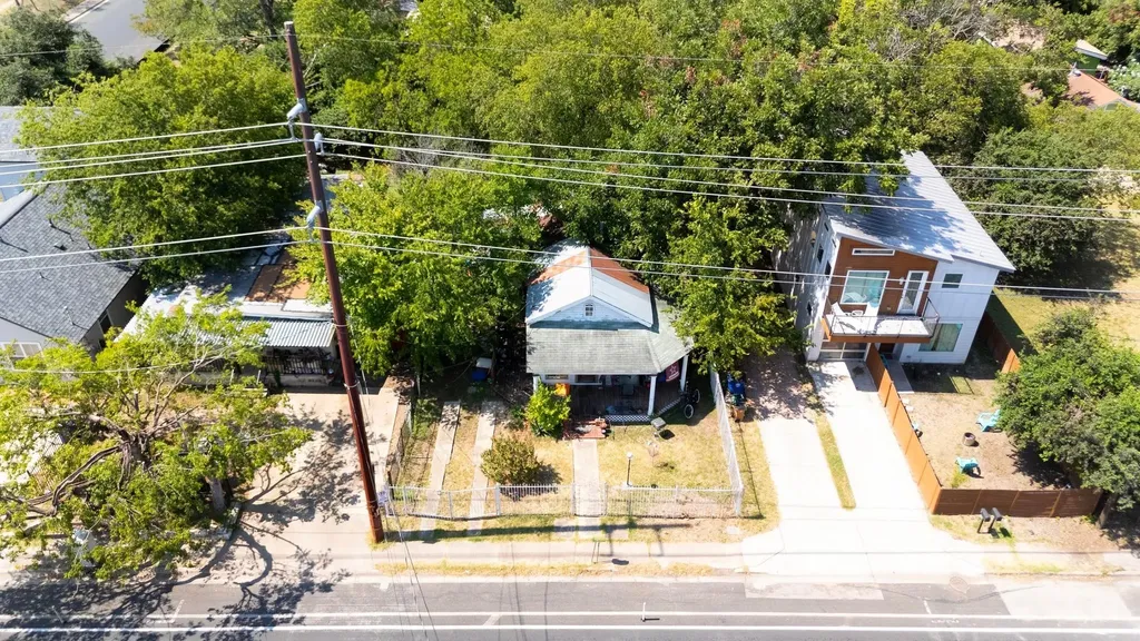 2907 E 5th Street Austin TX 78702