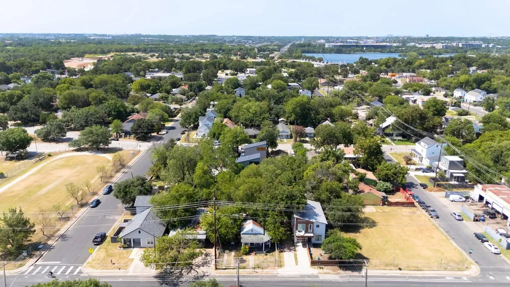 2907 E 5th Street Austin TX 78702