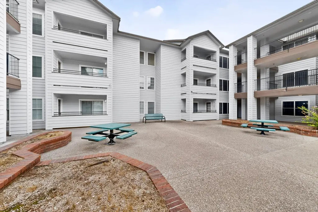 501 W 26th Street Austin TX 78705