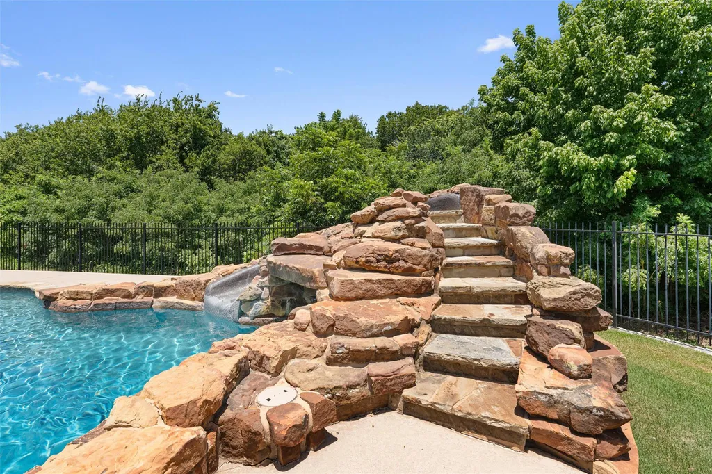 404 Freeman Park Place Round Rock TX 78665