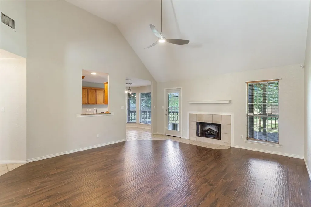 53 Tina's Trail Martindale TX 78655