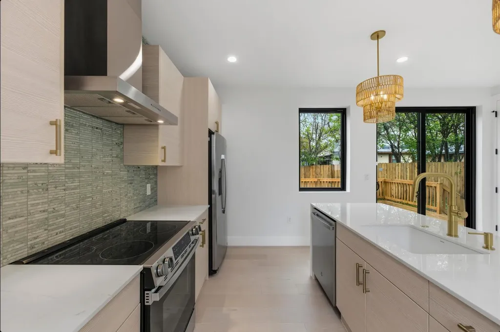 802 Philco Drive Austin TX 78745
