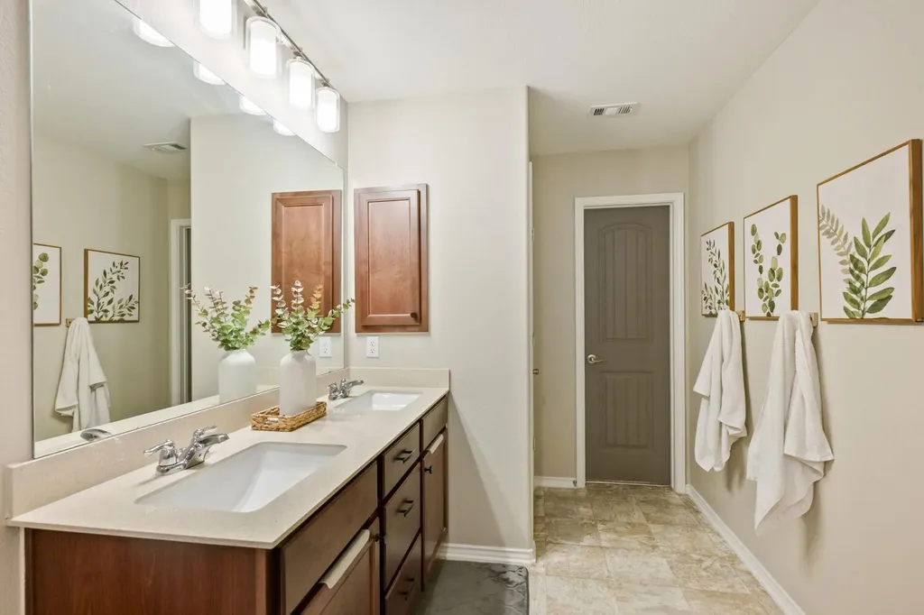 175 Gustaf Trail Kyle TX 78640