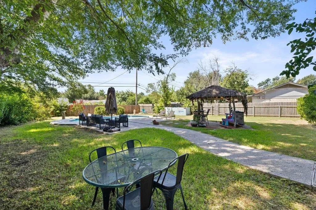 9513 Braeburn Glen Austin TX 78729