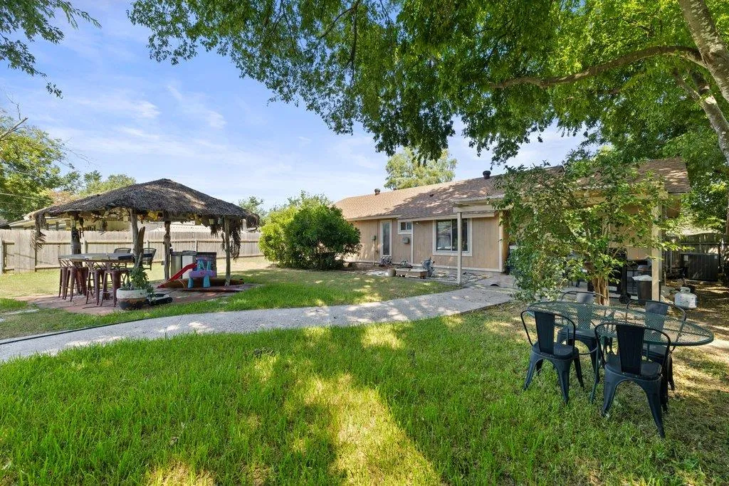 9513 Braeburn Glen Austin TX 78729