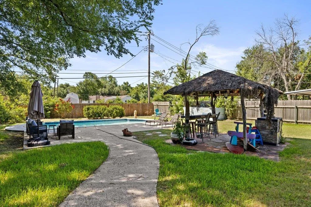 9513 Braeburn Glen Austin TX 78729
