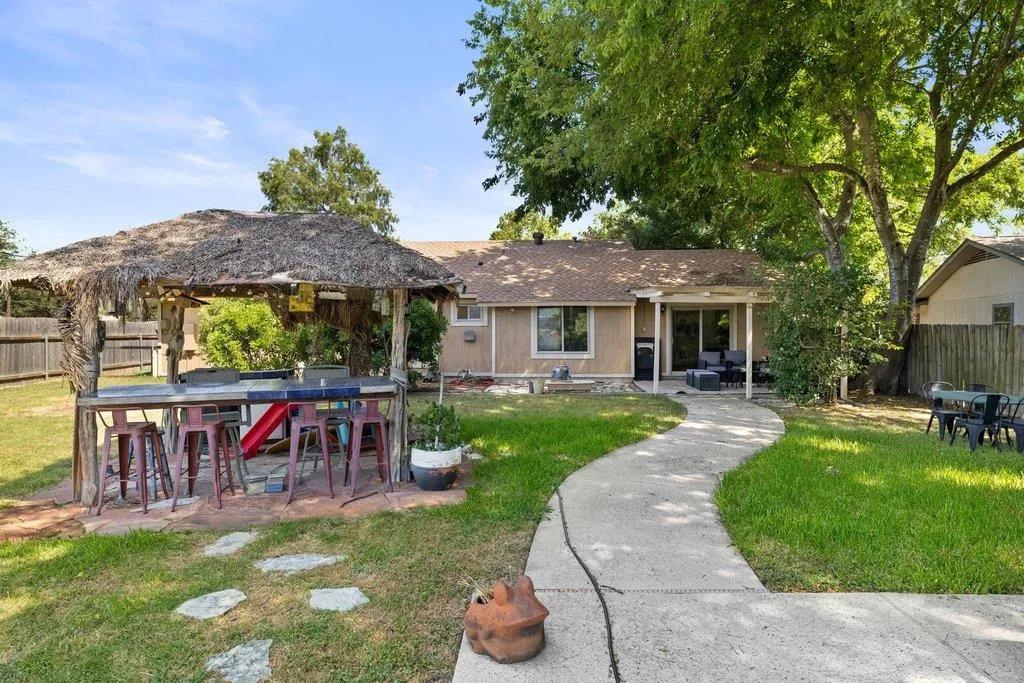 9513 Braeburn Glen Austin TX 78729