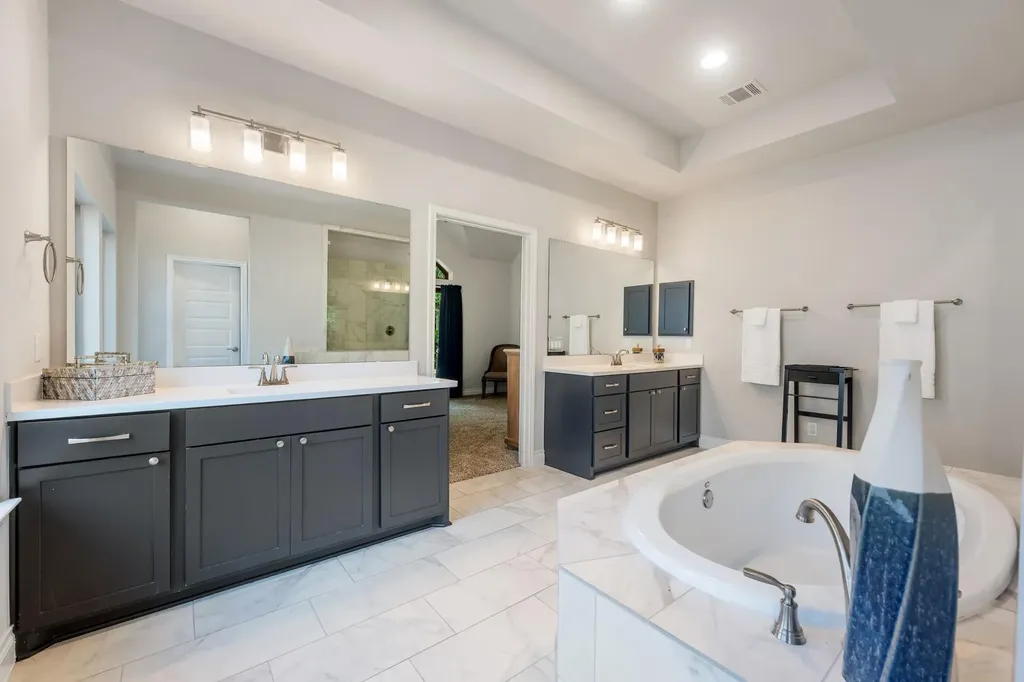 813 Heartleaf Drive Leander TX 78641